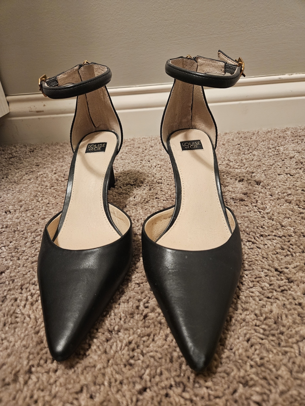 Louise et Cie Black Pointed-Toe Ankle-Strap Pumps